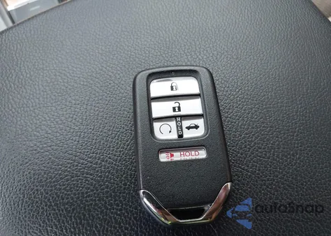 2018 Honda Accord Touring 2.0T z USA, uszkodzony, nr VIN 1HGCV2F93JA036407